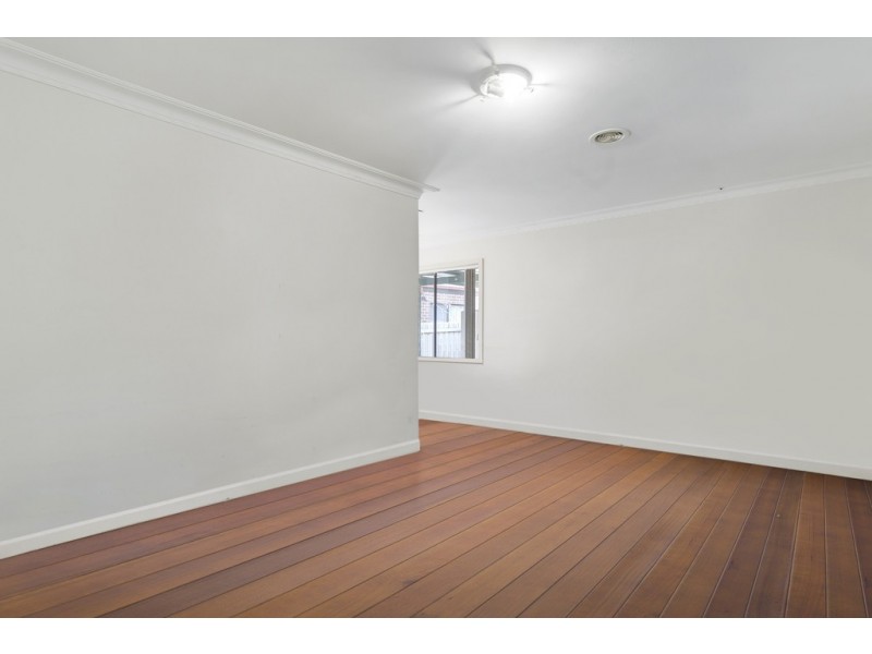 16 Barkly Street, Cranbourne VIC 3977