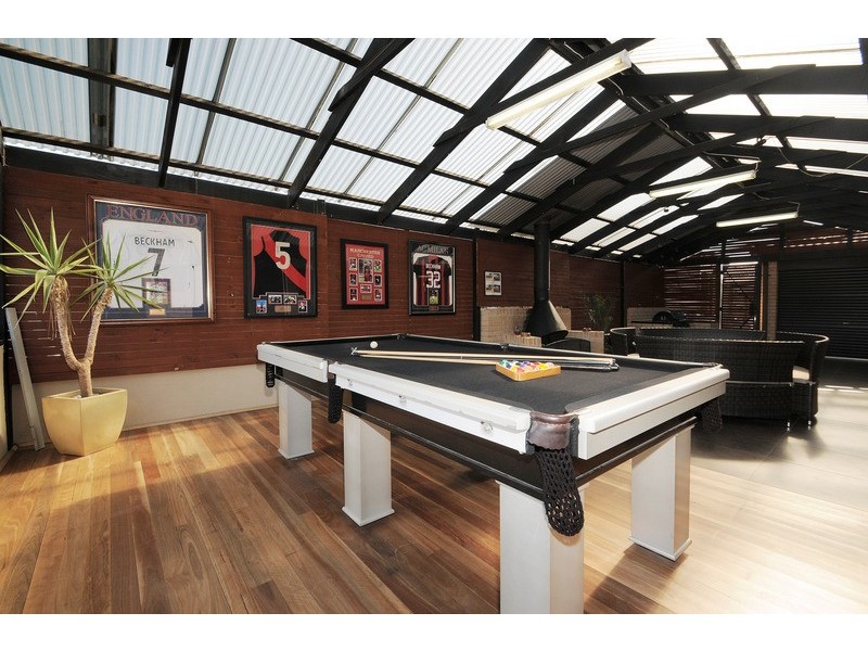 11 Whiting Court, Skye VIC 3977