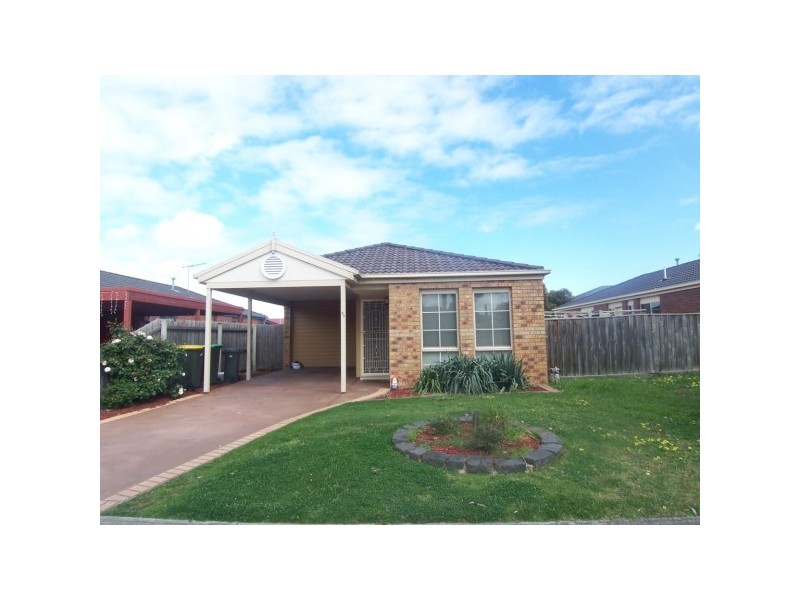 69 Greenwood Drive, Carrum Downs VIC 3201
