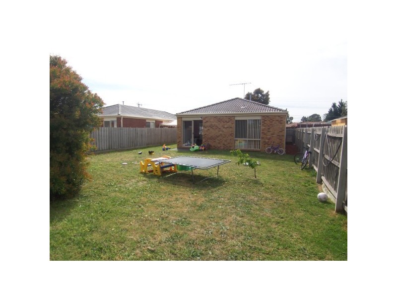 69 Greenwood Drive, Carrum Downs VIC 3201