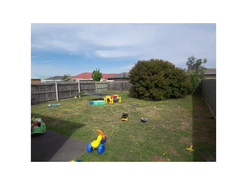 69 Greenwood Drive, Carrum Downs VIC 3201