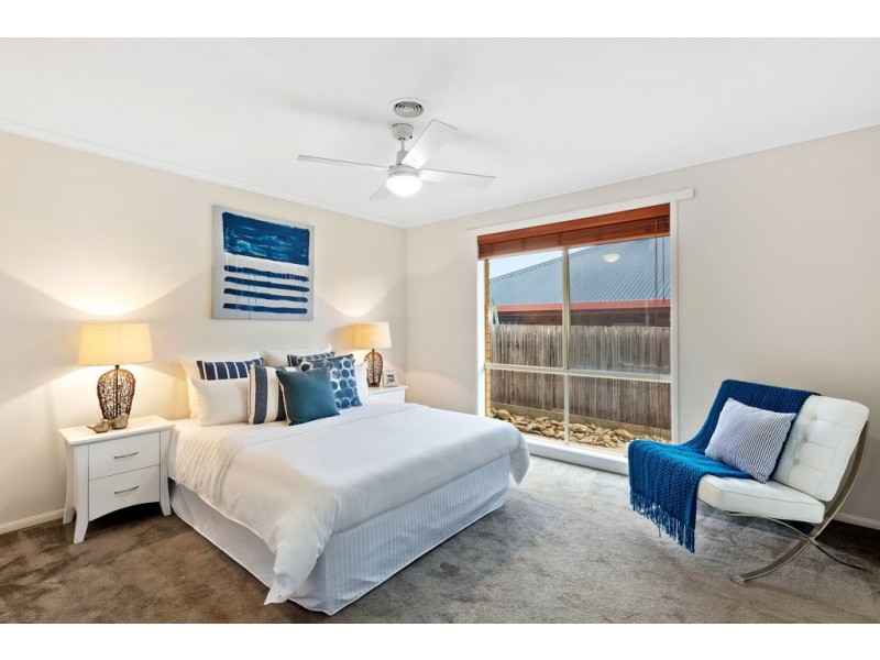 18 Esta Court, Carrum Downs VIC 3201