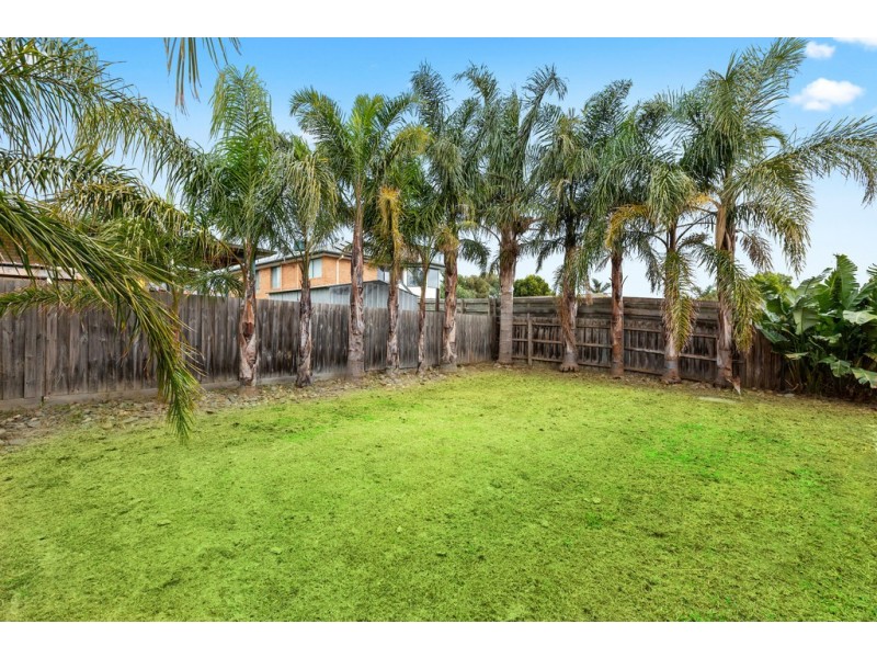 18 Esta Court, Carrum Downs VIC 3201