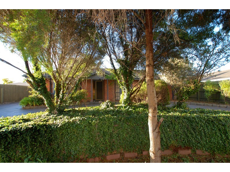 151 Lyrebird Drive, Carrum Downs VIC 3201