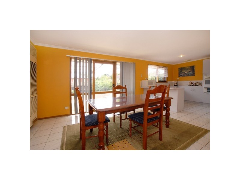 15 Belmont Court, Carrum Downs VIC 3201