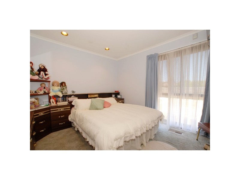 1 Linden Court, Carrum Downs VIC 3201