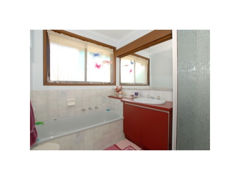 1 Linden Court, Carrum Downs VIC 3201