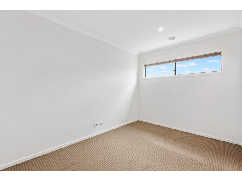 22 Frost Street, Carrum Downs VIC 3201