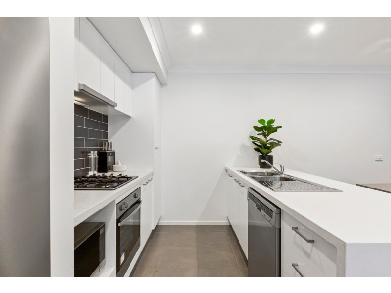 71 Waterman Drive, Clyde VIC 3978