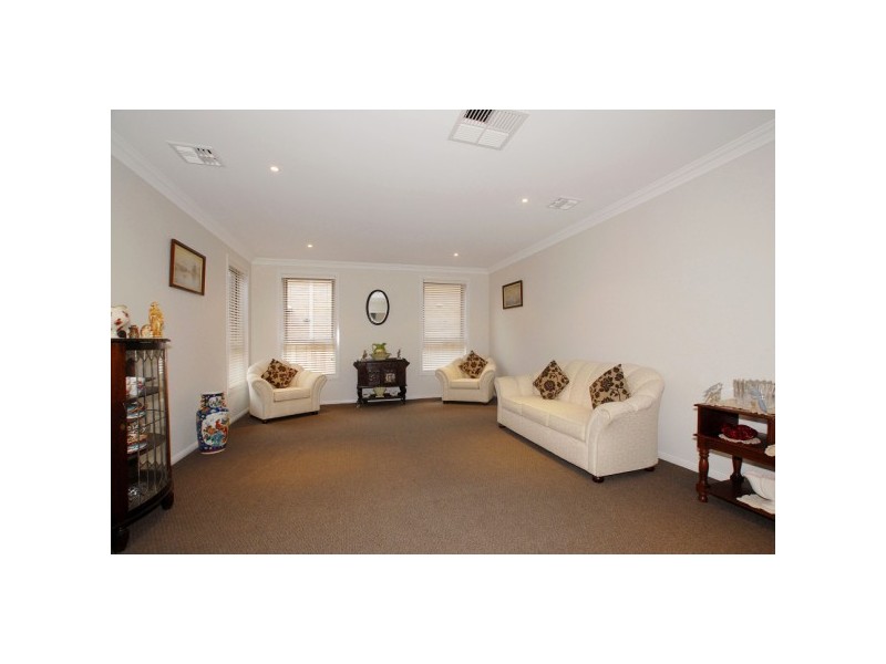 31 Lakeside Drive, Sandhurst VIC 3977