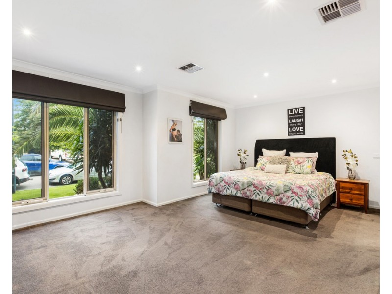 19 Ethereal Way, Sandhurst VIC 3977