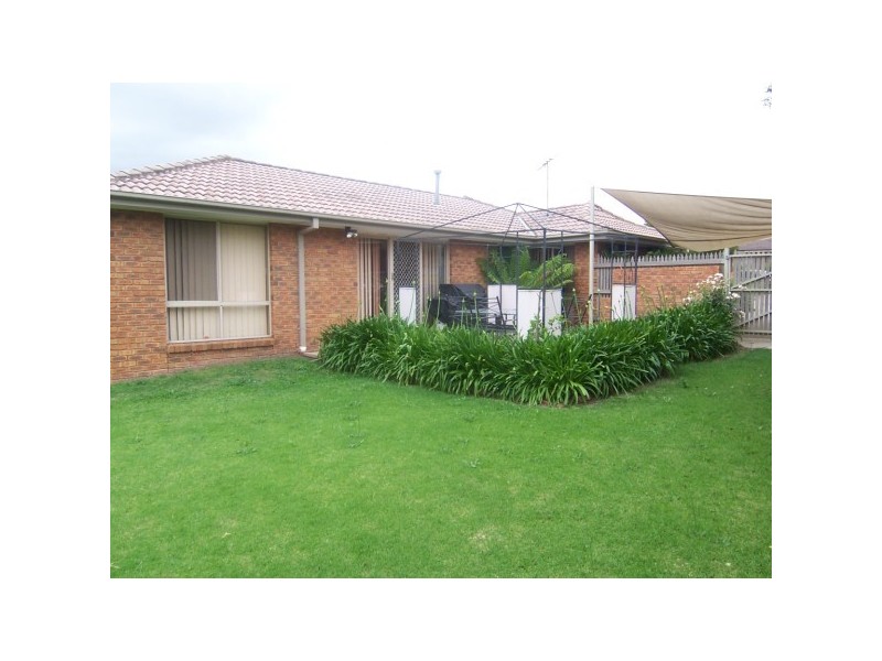 2 Oakes Place, Carrum Downs VIC 3201