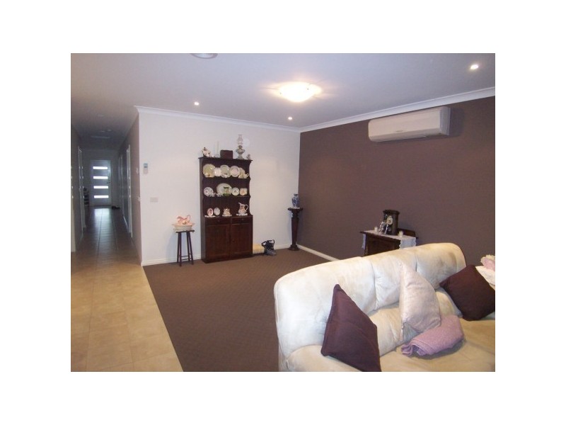 19 Sherbourne Drive, Carrum Downs VIC 3201