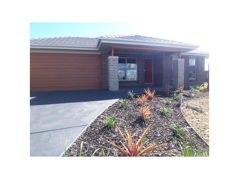 212  Aylmer Road, Lyndhurst VIC 3975