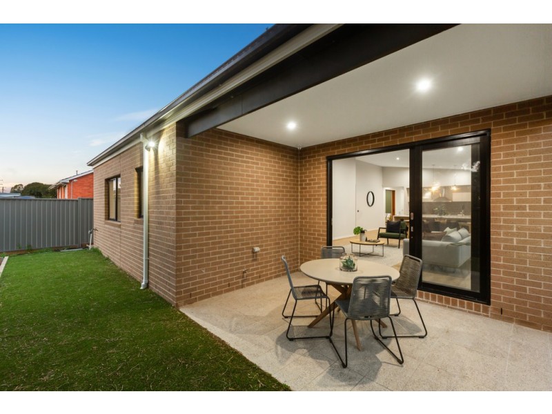 21 Sutton Crescent, Carrum Downs VIC 3201