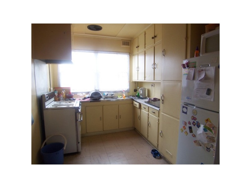 10 Candlebark Crescent, Frankston North VIC 3200