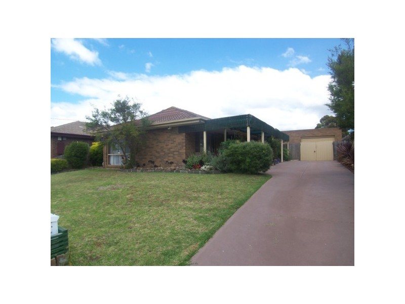 4 Edenbridge Court, Carrum Downs VIC 3201