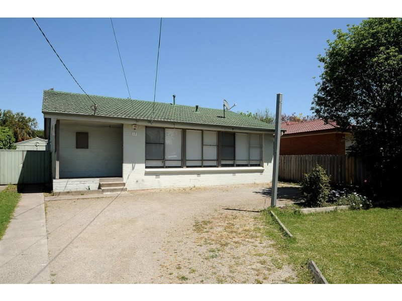 13 Bursaria Crescent, Frankston North VIC 3200