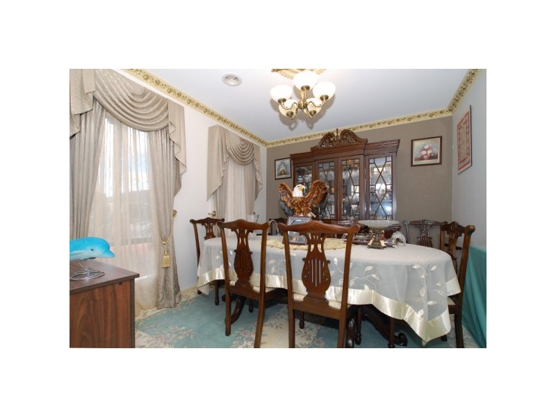 17 Diamond Parade, Skye VIC 3977