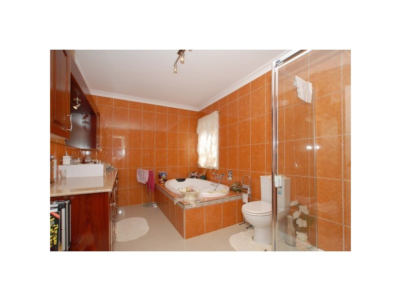 17 Diamond Parade, Skye VIC 3977