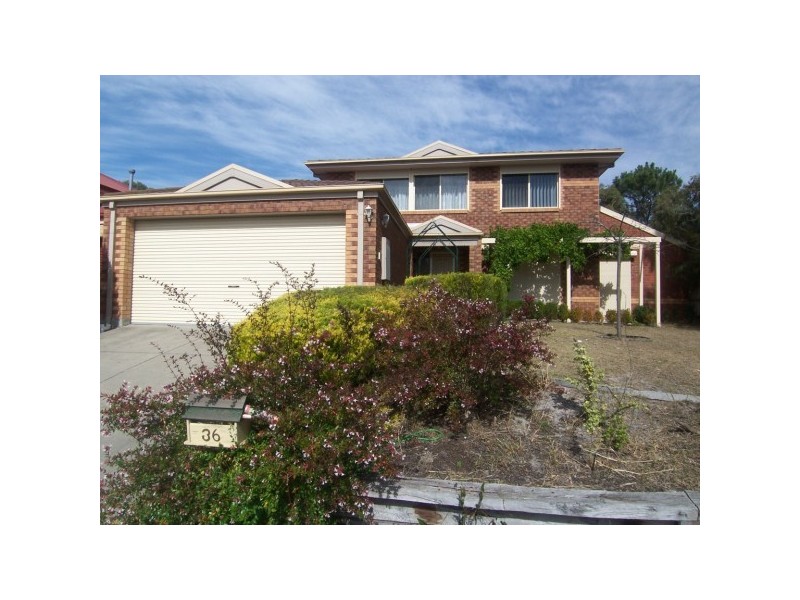 36 Oakwood Drive, Carrum Downs VIC 3201