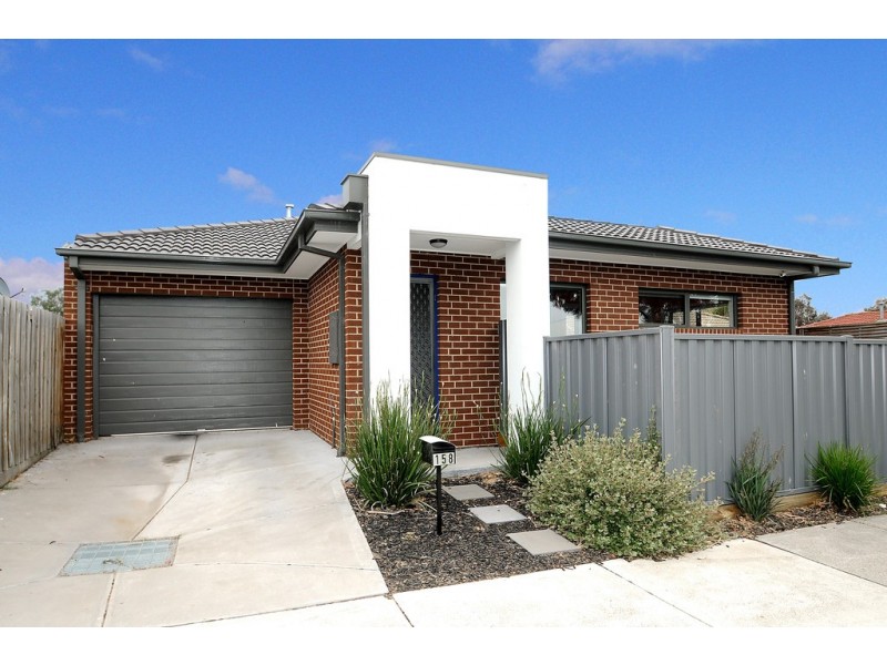 158 Cadles Rd, Carrum Downs VIC 3201
