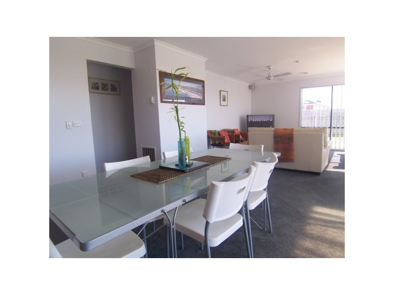 2 Petalnina Close, Somerville VIC 3912