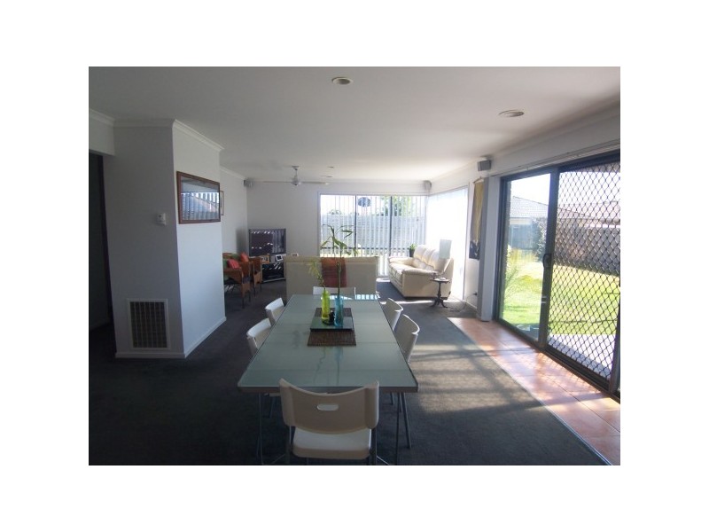 2 Petalnina Close, Somerville VIC 3912