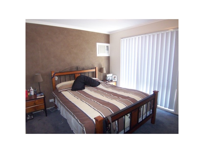 18 John Monash Drive, Skye VIC 3977