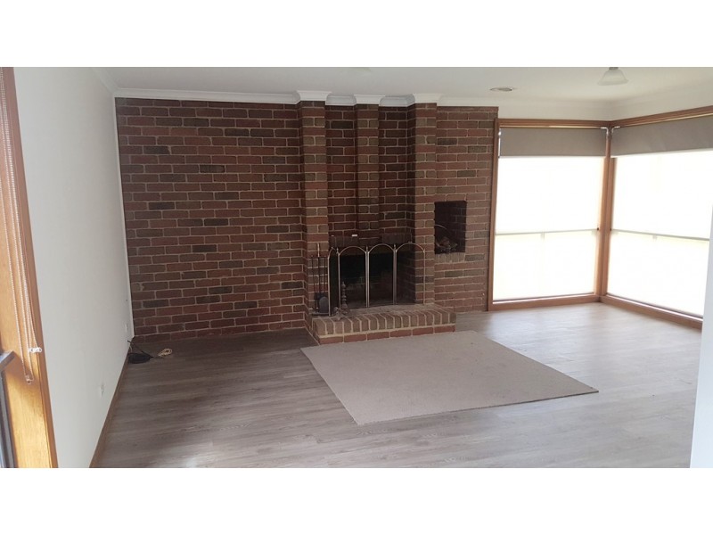 5 Tyas Place, Carrum Downs VIC 3201