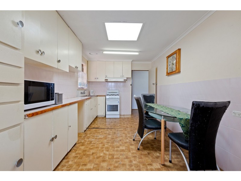 102 Excelsior Drive, Frankston North VIC 3200