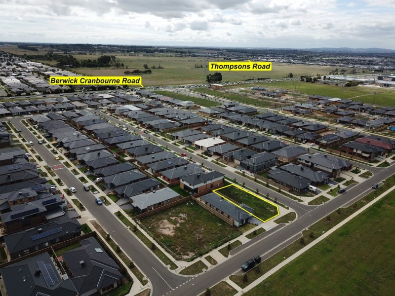 18 Appenzeller Drive, Clyde North VIC 3978