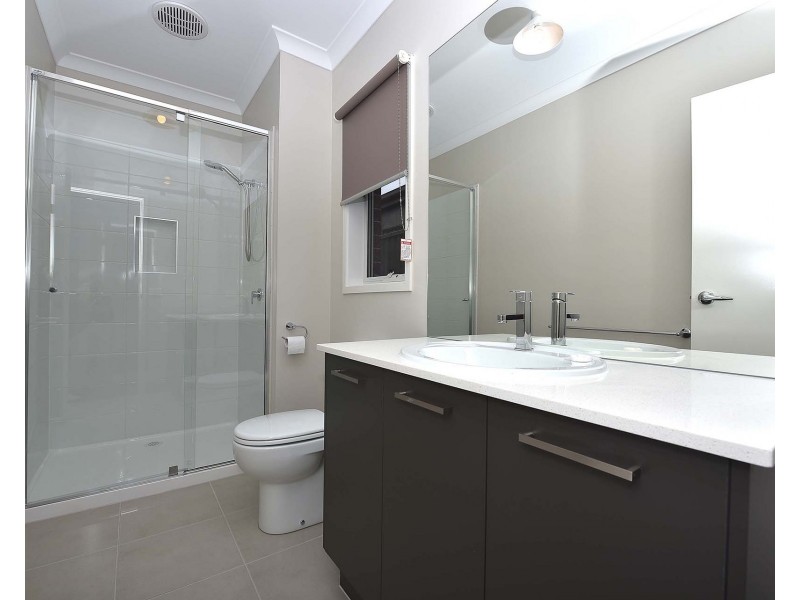 34 Tucker Boulevard, Carrum Downs VIC 3201