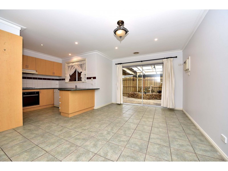 98 Rangeview Drive, Skye VIC 3977