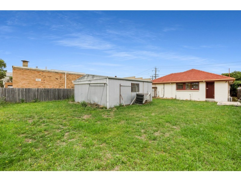 17 Moresby Avenue, Seaford VIC 3198