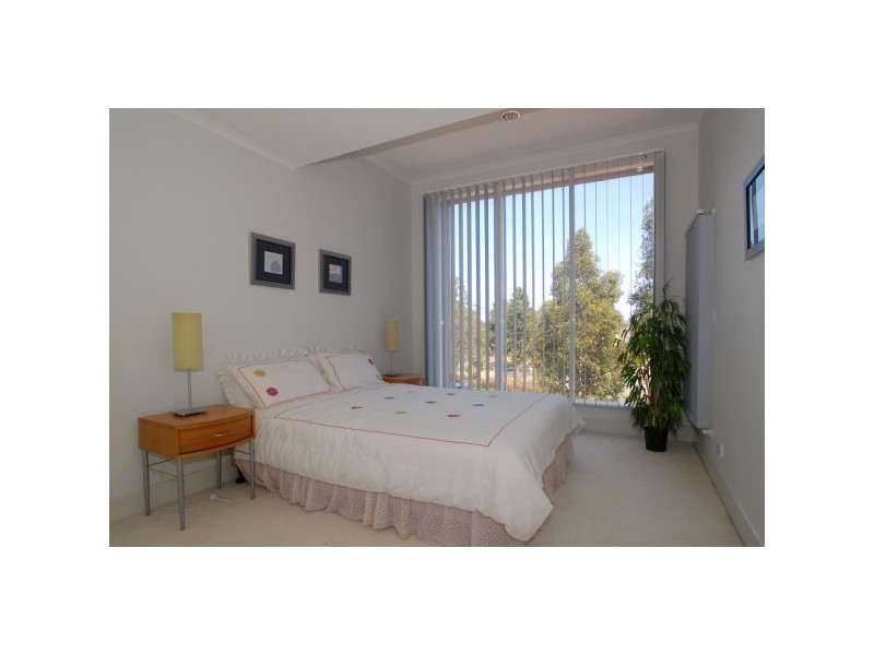 1 Waterways Boulevard, Waterways VIC 3195