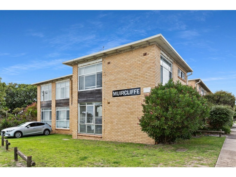 4/13 Cliff Road, Frankston VIC 3199