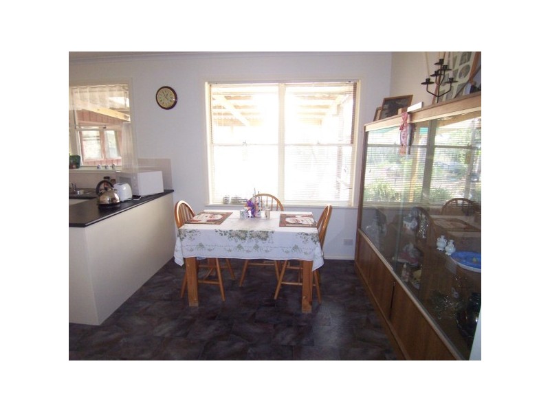 8 Poplar Street, Frankston North VIC 3200