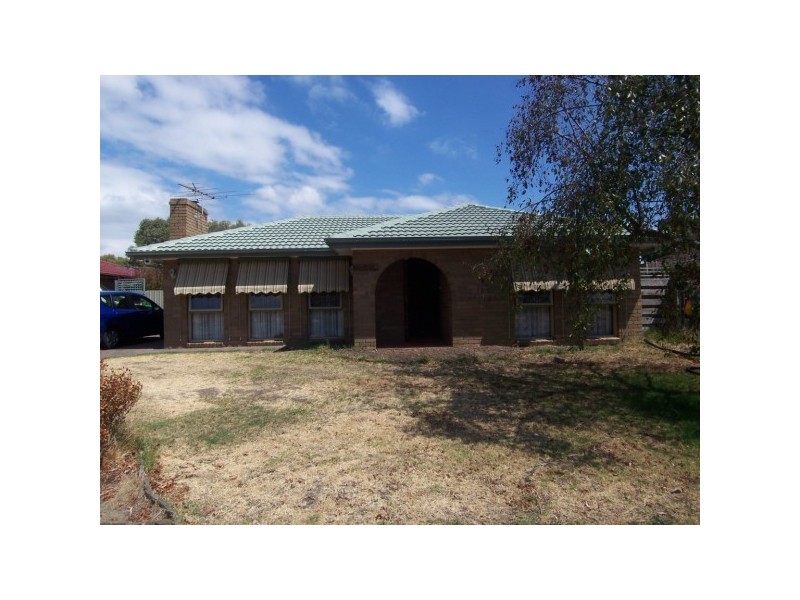 14 Honeyeater Place, Carrum Downs VIC 3201