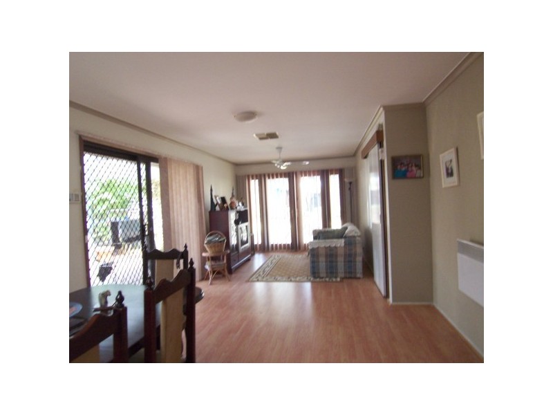 14 Honeyeater Place, Carrum Downs VIC 3201