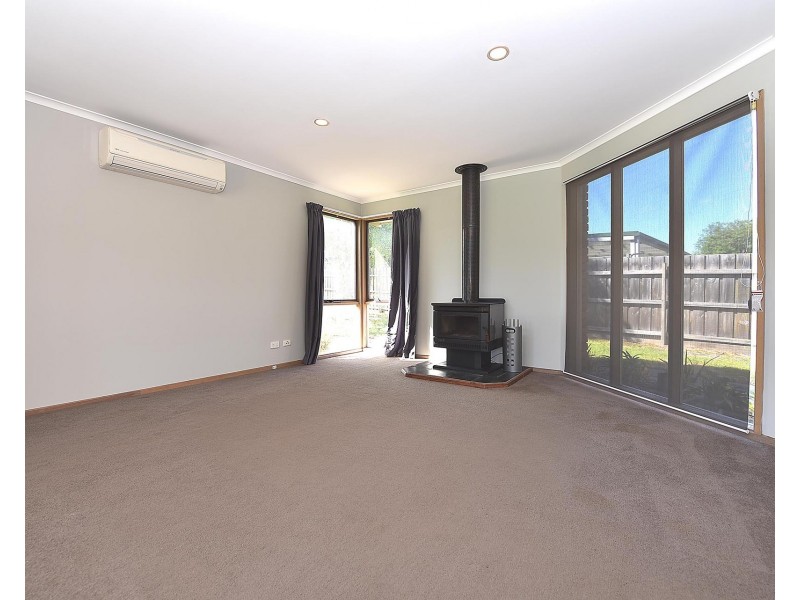 7 Kyrie Court, Carrum Downs VIC 3201