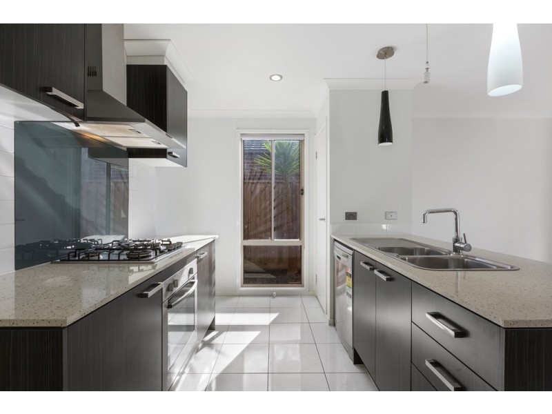 10 Heathfield Lane, Officer VIC 3809