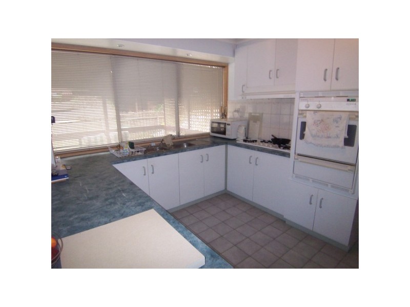 8 Prasino Court, Carrum Downs VIC 3201