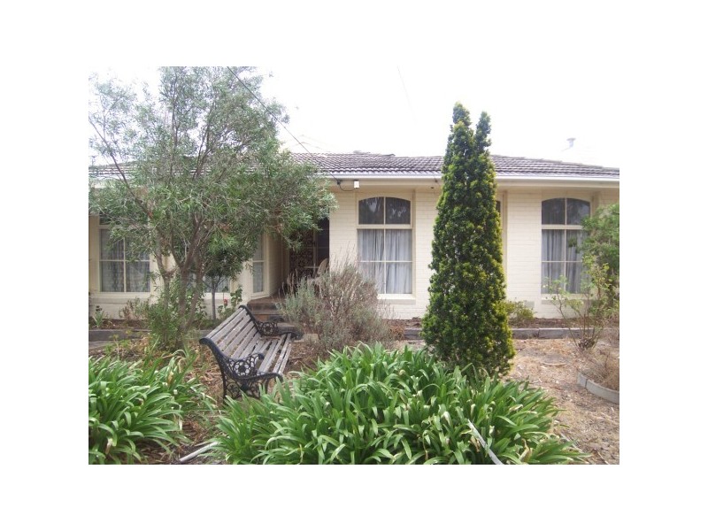 28 Selsey Street, Seaford VIC 3198