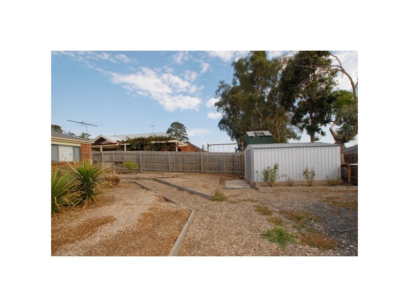 11 Windsor Grange Court, Skye VIC 3977