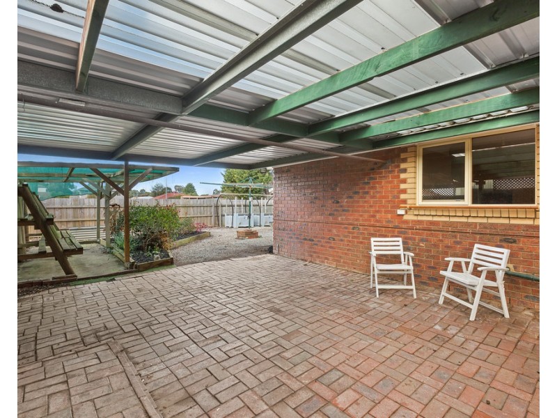 17 Maculata Drive, Cranbourne West VIC 3977