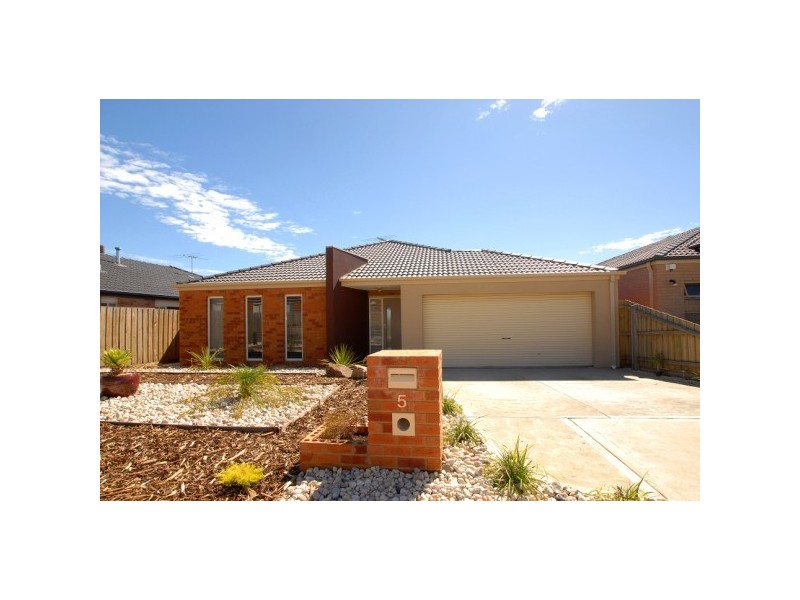5 Arkley Close, Skye VIC 3977