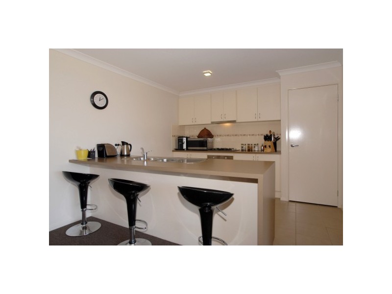 5 Arkley Close, Skye VIC 3977