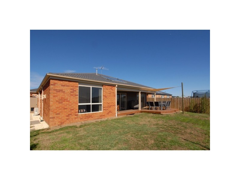 5 Arkley Close, Skye VIC 3977