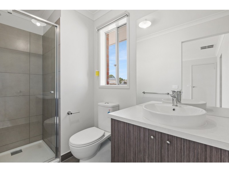 17 Frost Street, Carrum Downs VIC 3201